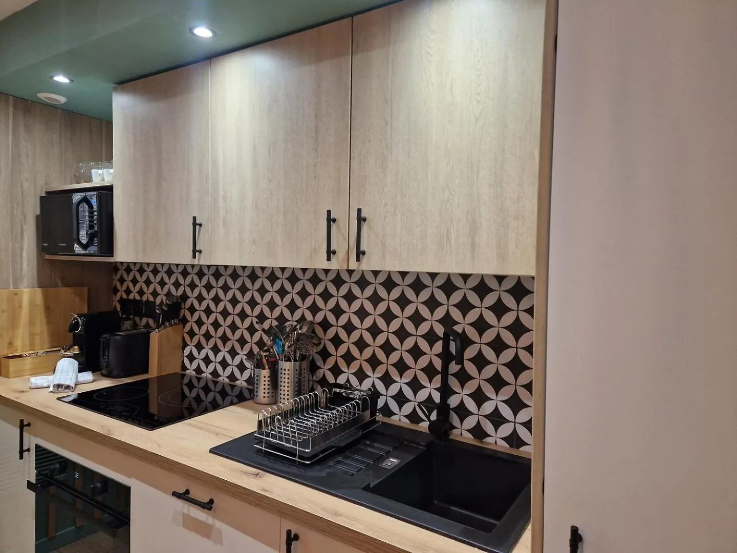 Central Apartment For 6 Guests In Nice